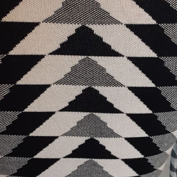 Danny & Nicole Bodycon Cream and Black Sweater Dress - Picture 9 of 13